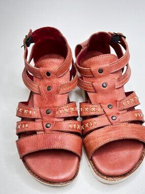 BED | STU Wonder Leather Sandals Women’s Size 7 in Apricot Orig. $220 EUC